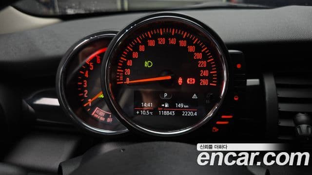 Mini Cooper D 3세대, 2017 8