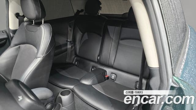 Mini Cooper D 3세대, 2017 13