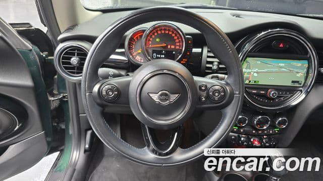 Mini Cooper D 3세대, 2017 14
