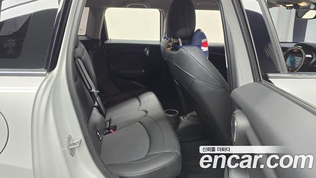 Mini Cooper 3세대, 2021 12