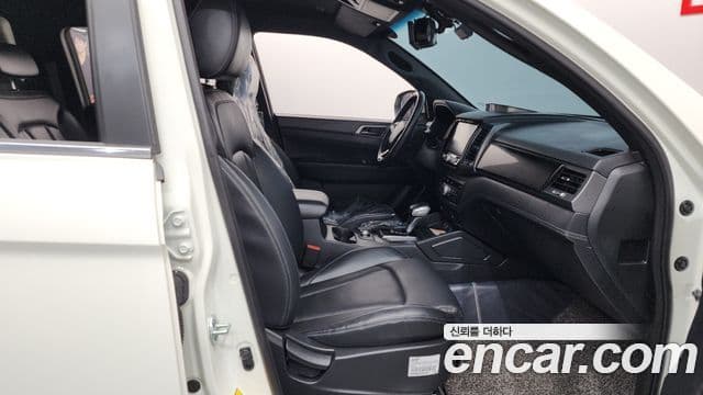 KG모빌리티(SsangYong) The / новый New Rexton Sport 칸 Prestige, 2021 11