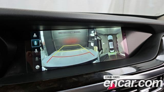 Genesis G90 Premium Luxury, 2019 15