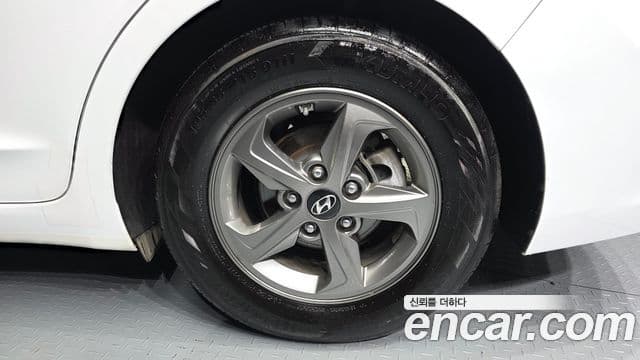 Hyundai Avante AD 1.6 GDI Smart, 2017 все фото