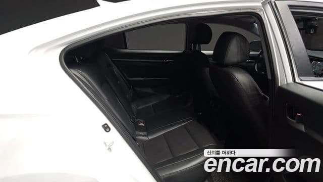 Hyundai Avante AD 1.6 GDI Smart, 2017 12