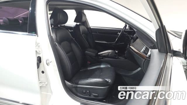 Kia All New K7 3.0 LPI Prestige (арендный автомобиль), 2018 10