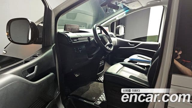 Hyundai Staria Inspiration, 2022 11