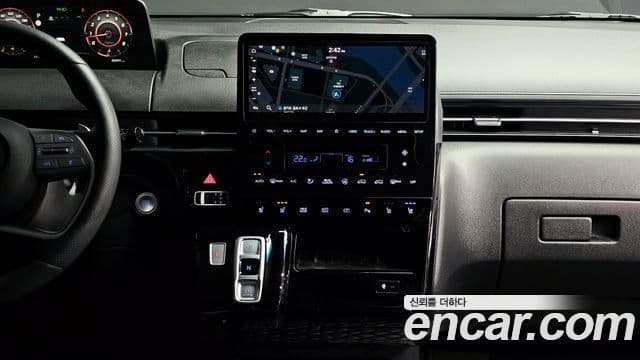 Hyundai Staria Inspiration, 2022 16