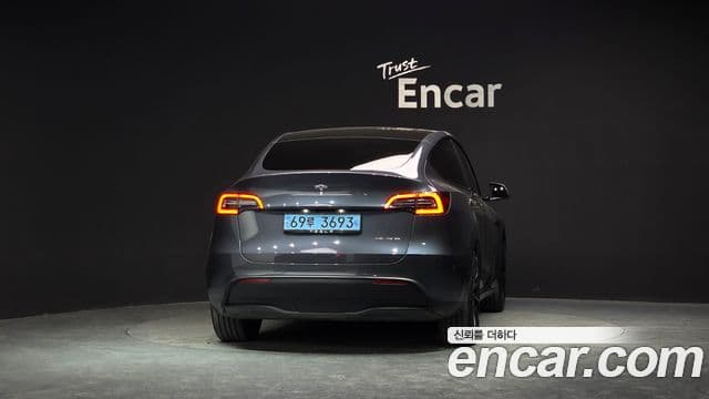 Tesla модель Y Long Range AWD, 2021 4