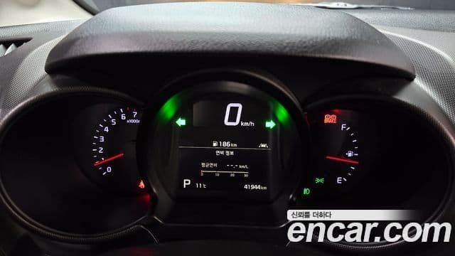 Kia The / новый New Ray Signature, 2021 8