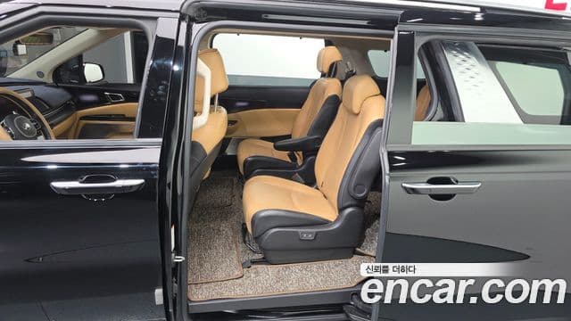 Kia Carnival 4세대 Signature, 2021 11