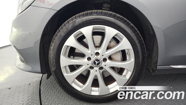 Mercedes-Benz E-класс W213 Exclusive, 2020 все фото