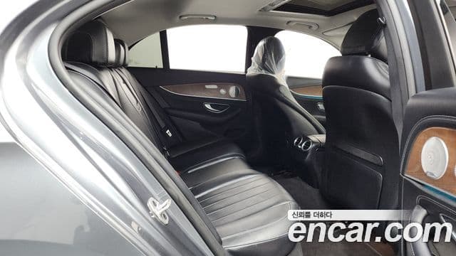 Mercedes-Benz E-класс W213 Exclusive, 2020 12