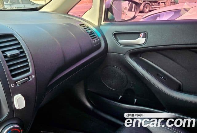 Kia K3 Deluxe, 2014 9