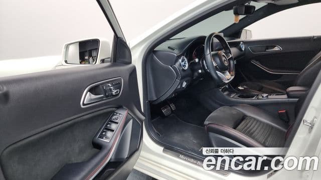 Mercedes-Benz A-класс W176 AMG Line, 2018 10