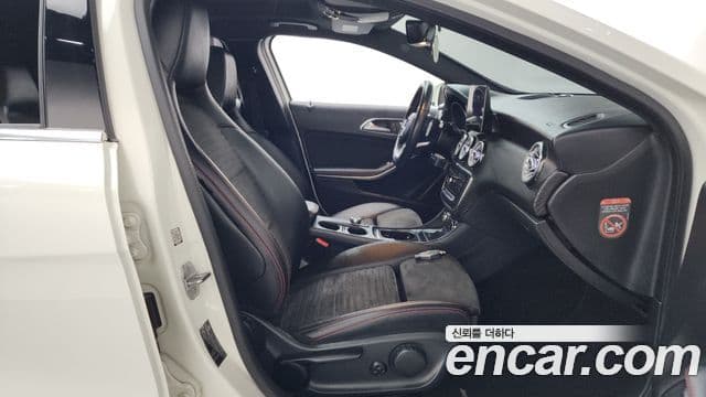 Mercedes-Benz A-класс W176 AMG Line, 2018 11