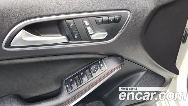 Mercedes-Benz A-класс W176 AMG Line, 2018 17