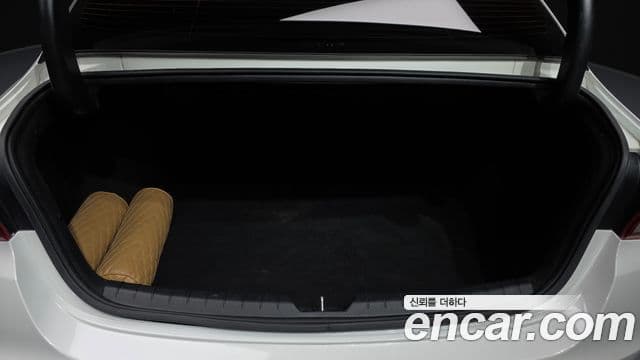 Kia K5 3세대 Signature, 2022 20