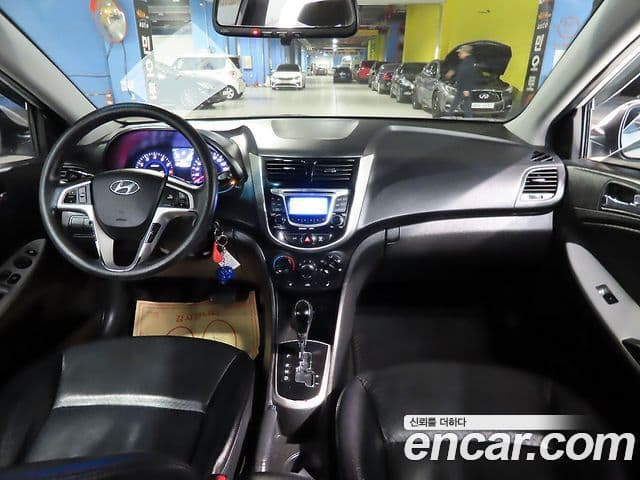 Hyundai Accent(новый кузов / новое поколение) Premier, 2012 все фото