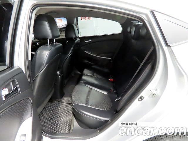 Hyundai Accent(новый кузов / новое поколение) Premier, 2012 7