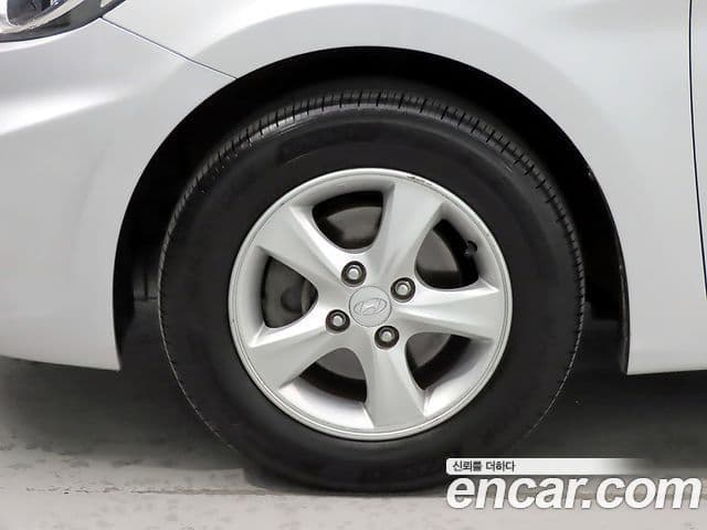 Hyundai Accent(новый кузов / новое поколение) Premier, 2012 19