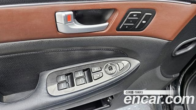 Hyundai Genesis Special, 2014 14