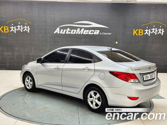 Hyundai Accent(новый кузов / новое поколение) Premier, 2011 4