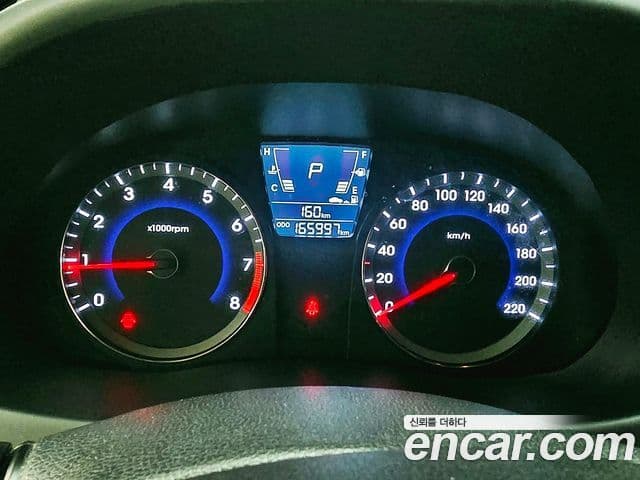 Hyundai Accent(новый кузов / новое поколение) Premier, 2011 8