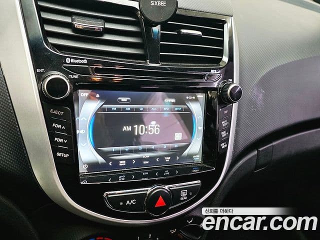 Hyundai Accent(новый кузов / новое поколение) Premier, 2011 13
