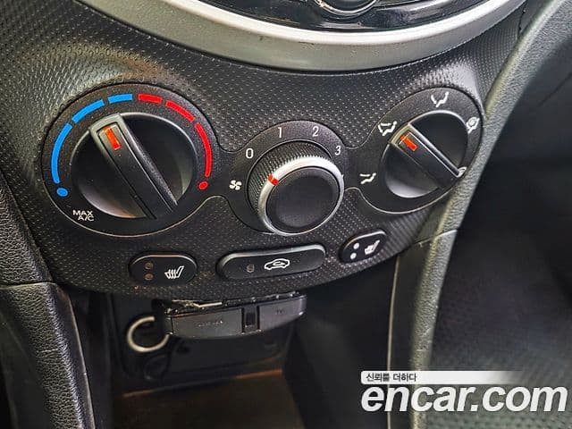 Hyundai Accent(новый кузов / новое поколение) Premier, 2011 15