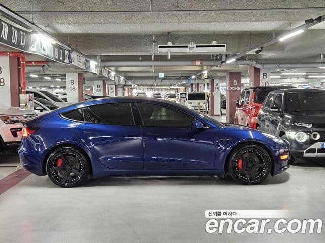 Tesla модель 3 performance AWD, 2022 3