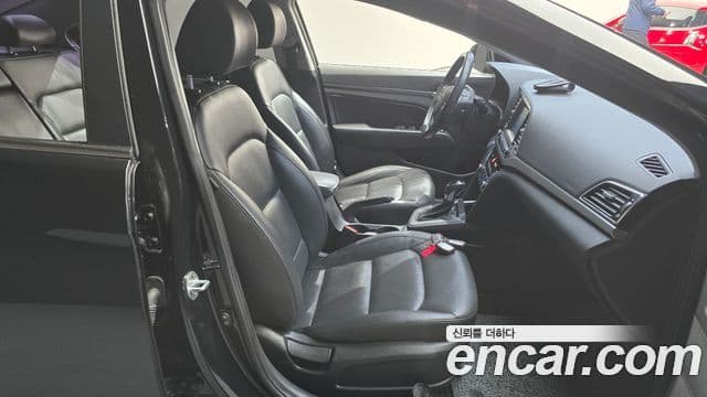 Hyundai Avante AD Special, 2017 10