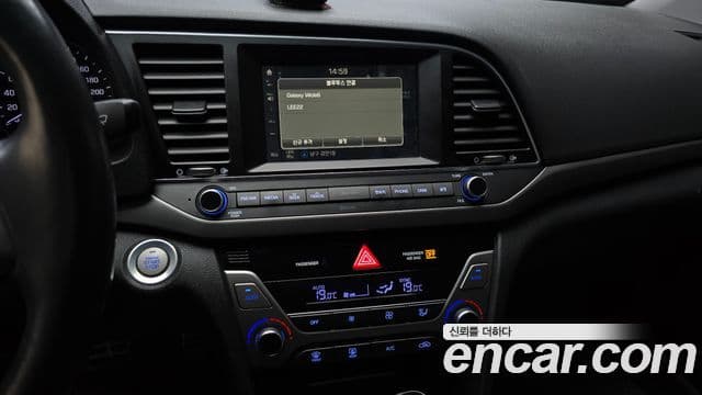 Hyundai Avante AD Special, 2017 16