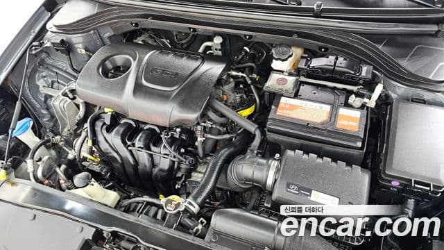 Hyundai Avante AD 1.6 GDI Value Plus, 2018 20