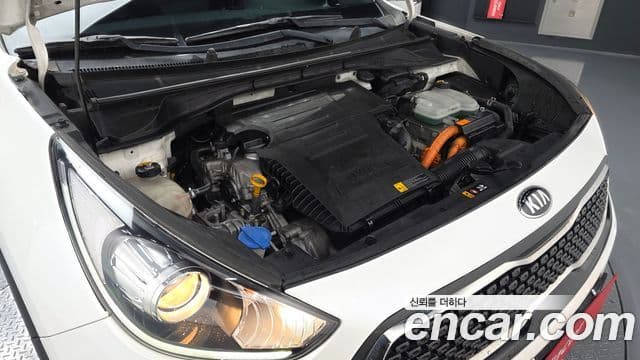 Kia Niro Prestige, 2017 6