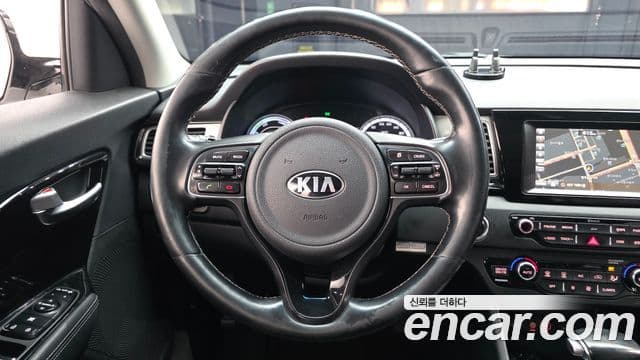 Kia Niro Prestige, 2017 13
