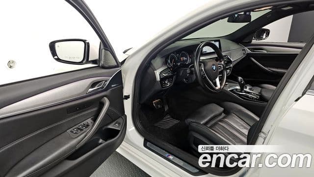 BMW 5시리즈 (G30) 520d xDrive M Sport, 2018 11