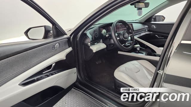 Hyundai Avante гибрид (CN7) Inspiration, 2021 10