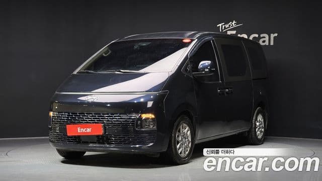Hyundai Staria Modern, 2022 1