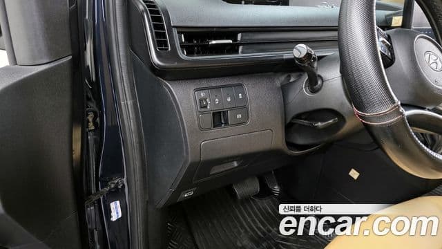 Hyundai Staria Modern, 2022 17