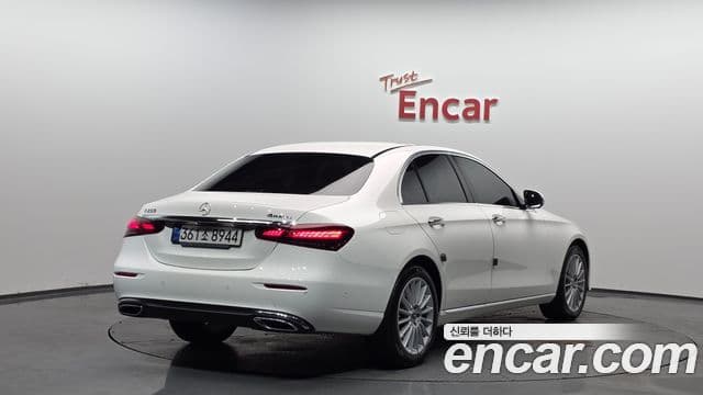 Mercedes-Benz E-класс W213 Exclusive, 2022 2