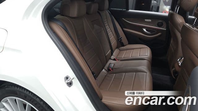 Mercedes-Benz E-класс W213 Exclusive, 2022 11