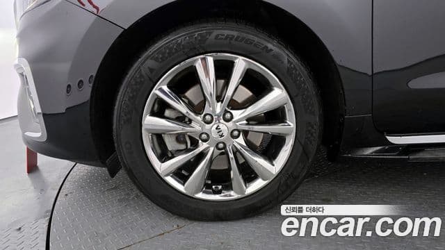 Kia The / новый New Carnival Special, 2019 все фото