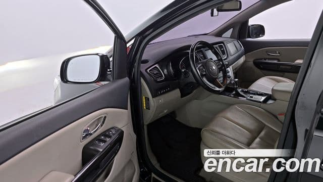 Kia The / новый New Carnival Special, 2019 10