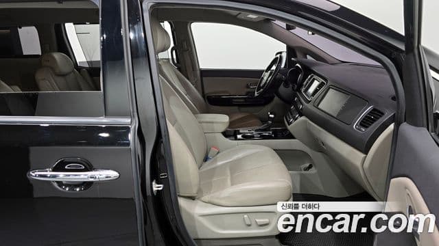 Kia The / новый New Carnival Special, 2019 11