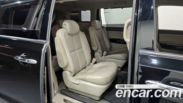 Kia The / новый New Carnival Special, 2019 12