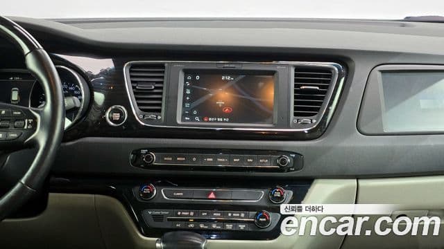 Kia The / новый New Carnival Special, 2019 14