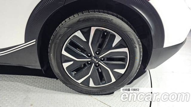 Kia EV6 Air, 2022 все фото