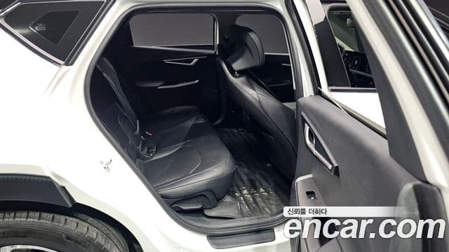 Kia EV6 Air, 2022 11