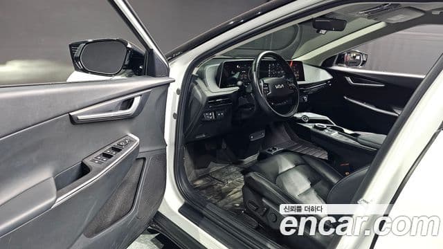 Kia EV6 Air, 2022 12