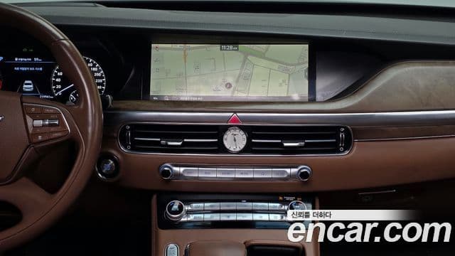 Genesis G90 Premium Luxury, 2019 14